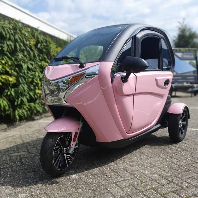 roze trike invalidenvoertuig sieberg city